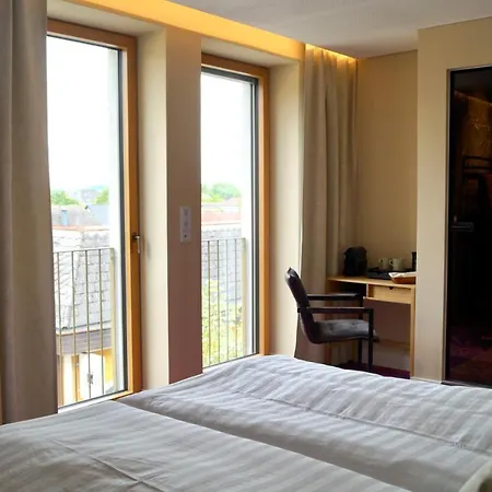 Am Platz Bed & Breakfast 3*